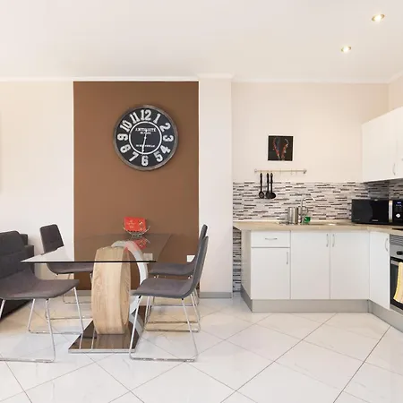 Home2book Cute With Pool, Callao Salvaje *